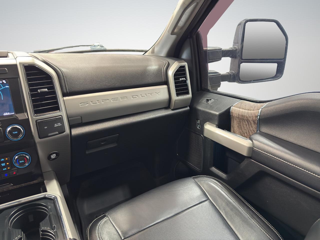 Ford Super Duty F-250 SRW Lariat 4WD Crew Cab 6.75' Box 2019