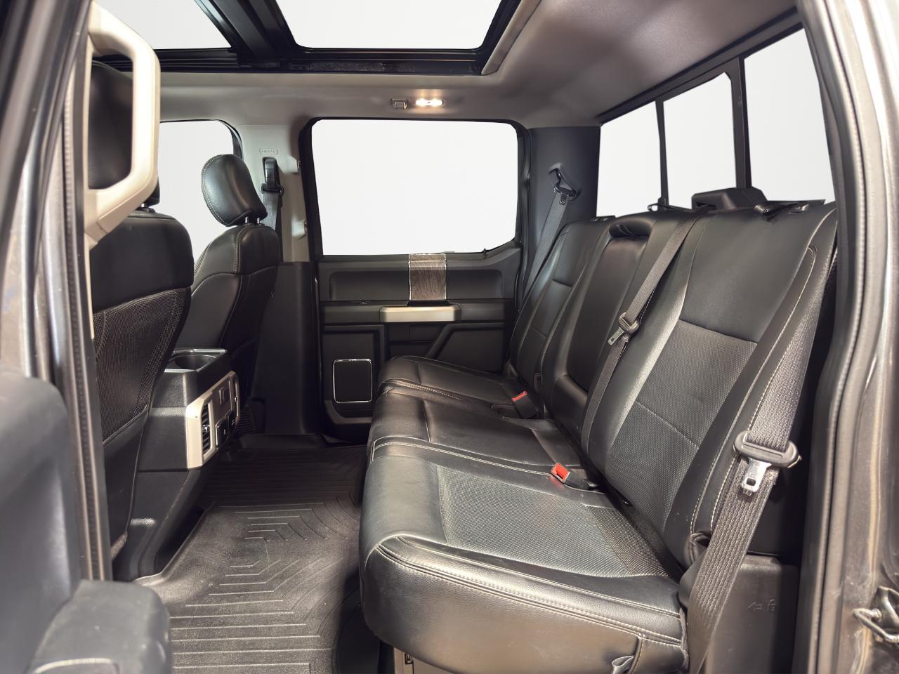 Ford Super Duty F-250 SRW Lariat 4WD Crew Cab 6.75' Box 2019