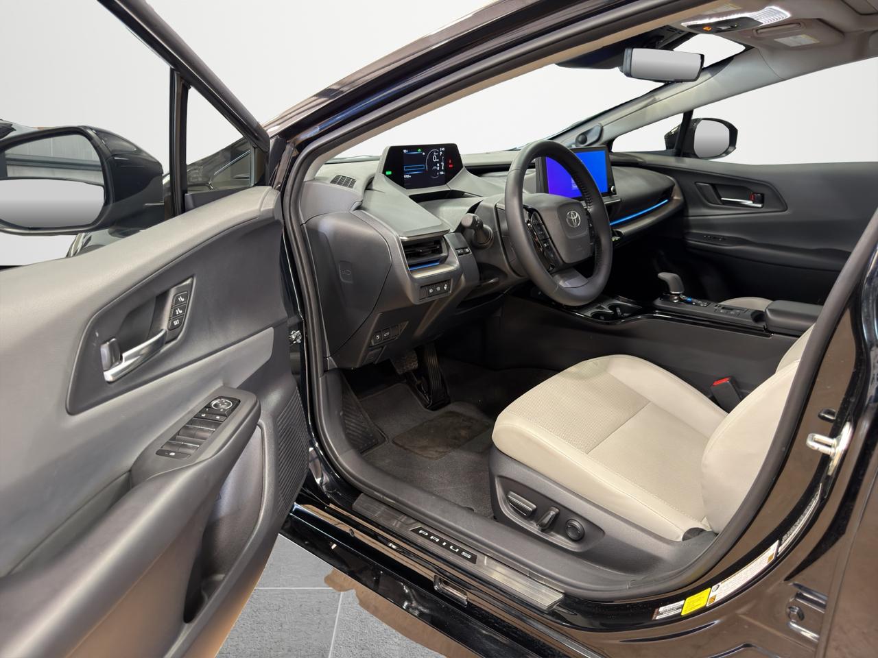 Toyota Prius Limited (Natl) 2024