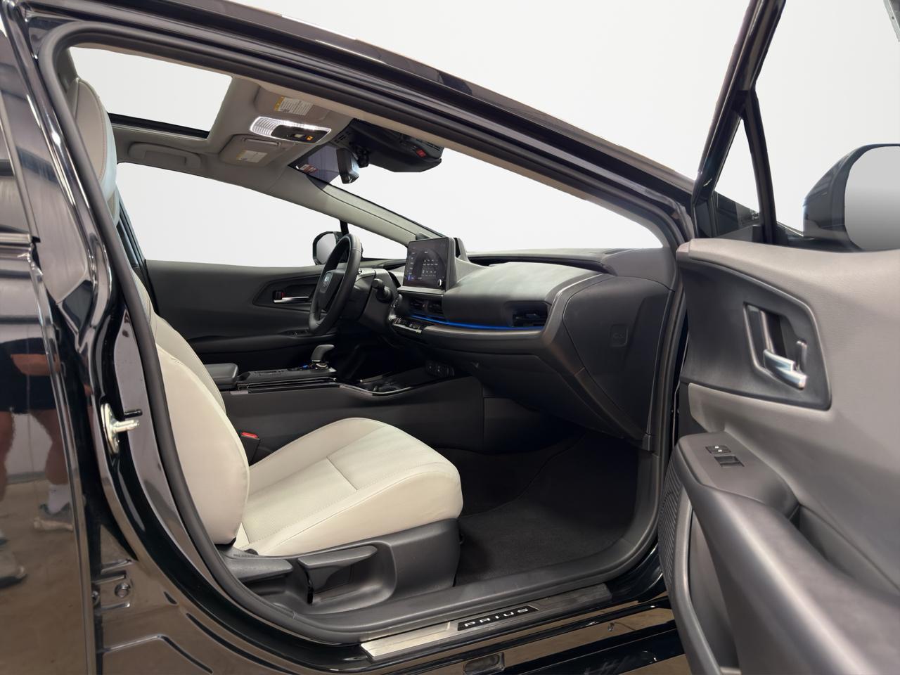 Toyota Prius Limited (Natl) 2024