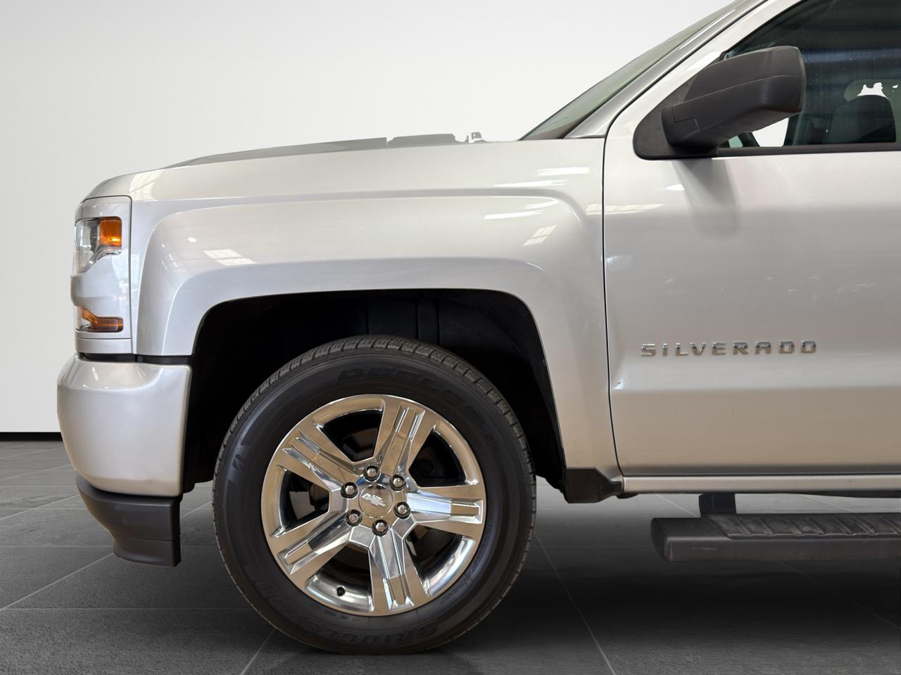 Chevrolet Silverado 1500 2WD Crew Cab 143.5" Custom 2018