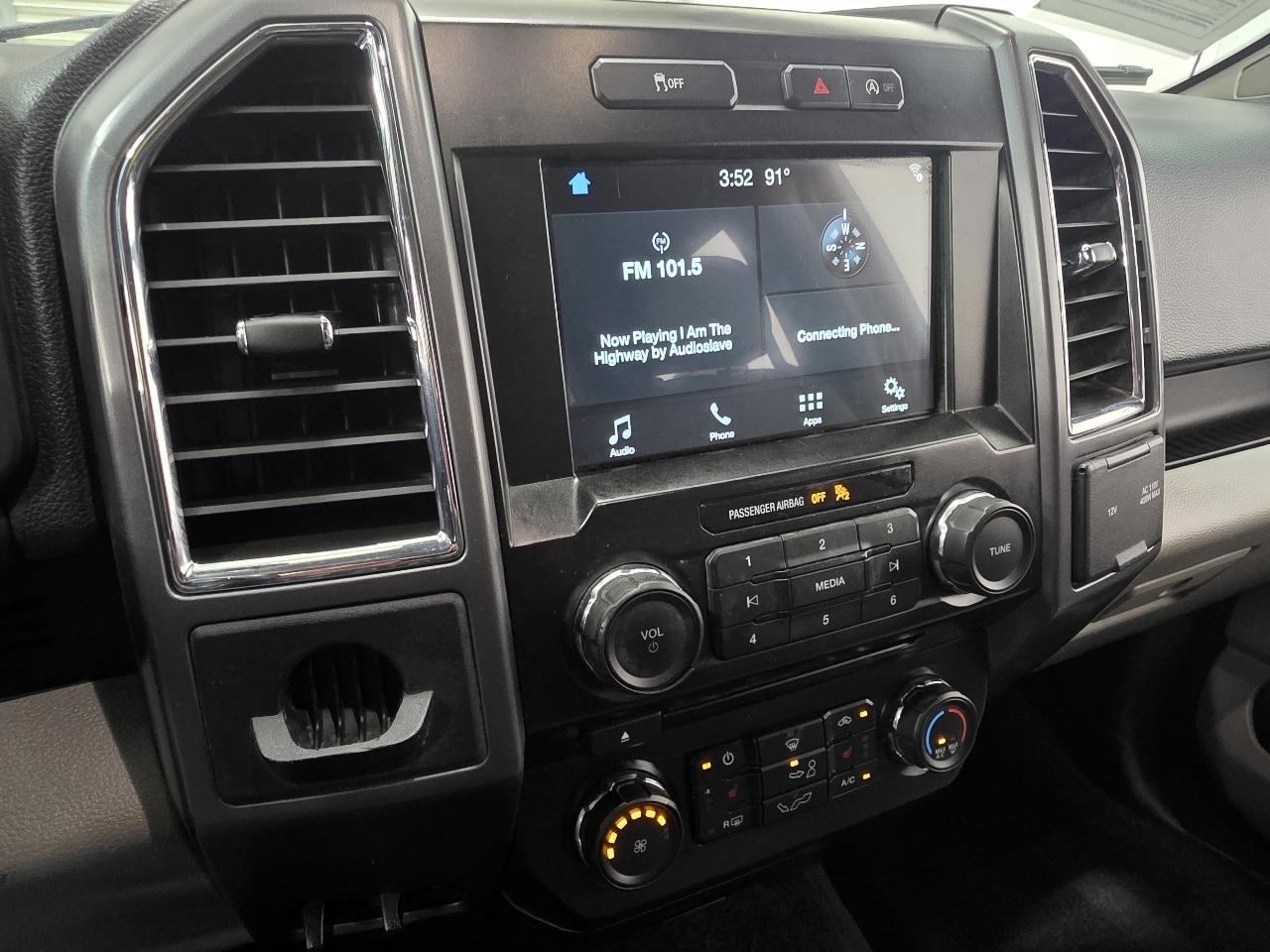 Ford F-150 XLT SuperCrew Short Bed 2WD 2016