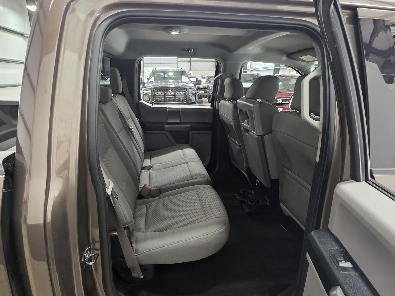 Ford F-150 XLT SuperCrew Short Bed 2WD 2016