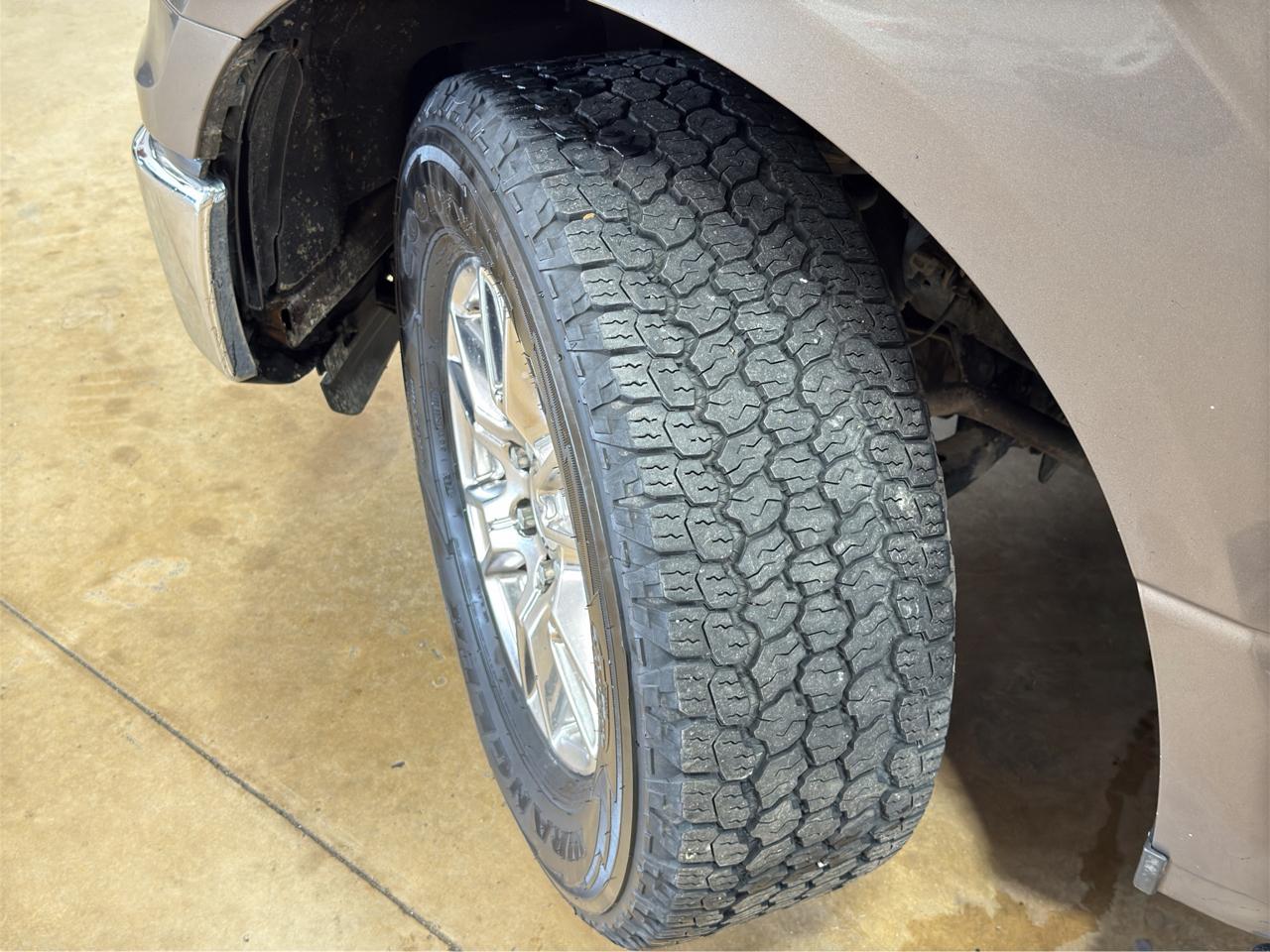 Ford F-150 XLT SuperCrew Short Bed 2WD 2016