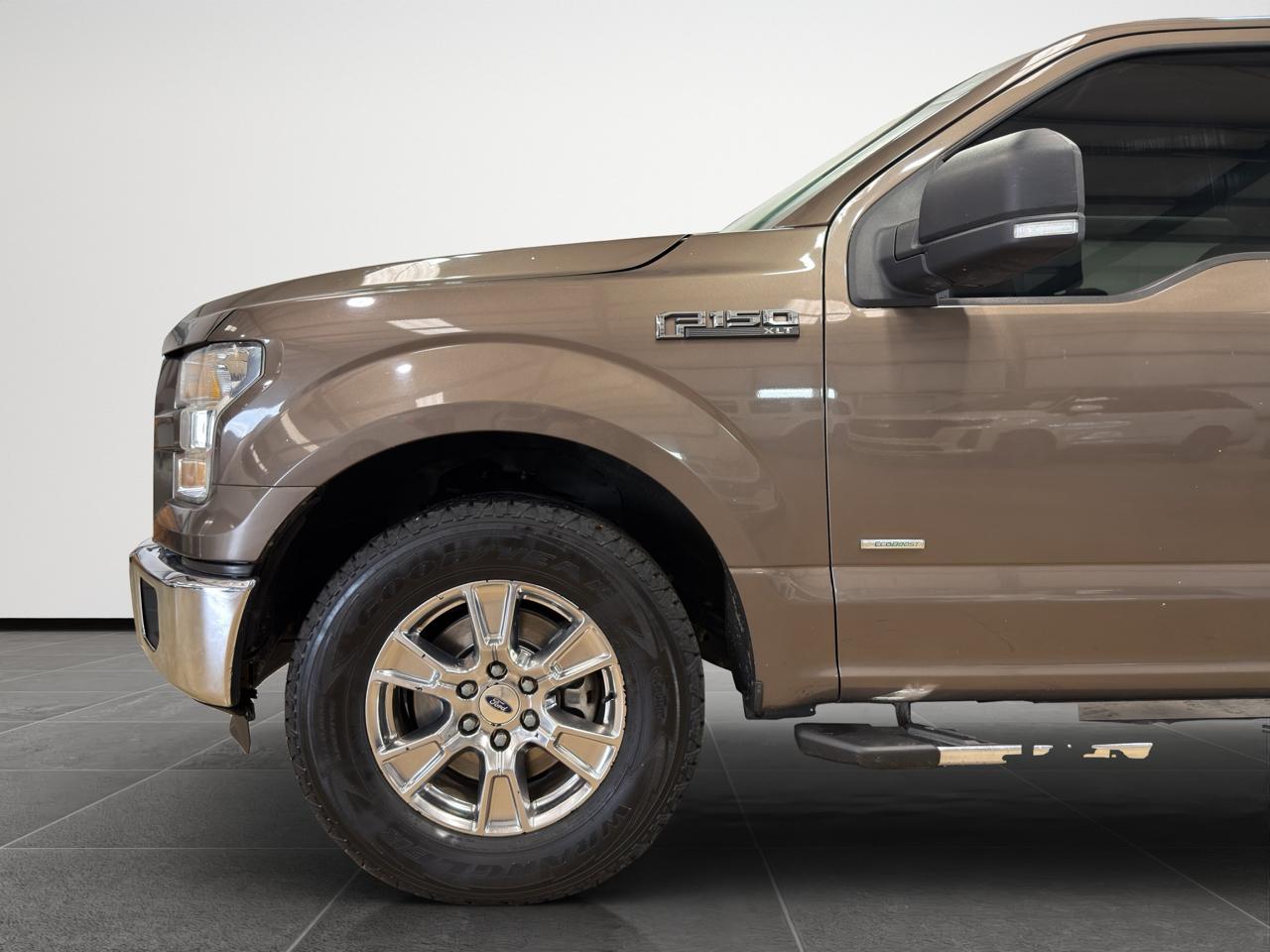 Ford F-150 XLT SuperCrew Short Bed 2WD 2016