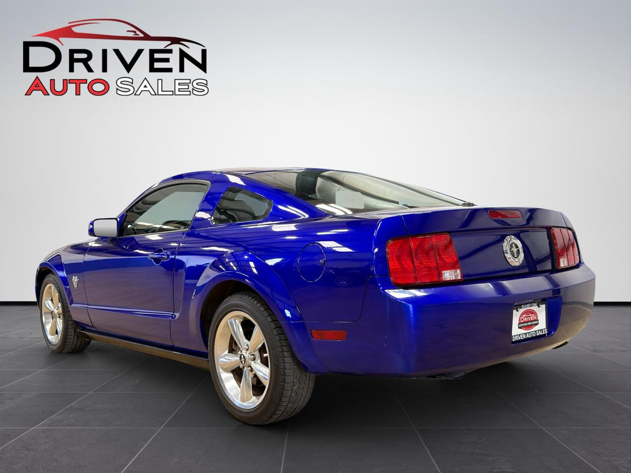 Ford Mustang 2dr Cpe 2009