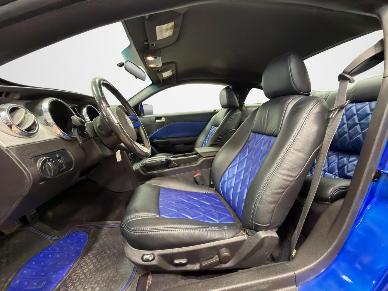 Ford Mustang 2dr Cpe 2009