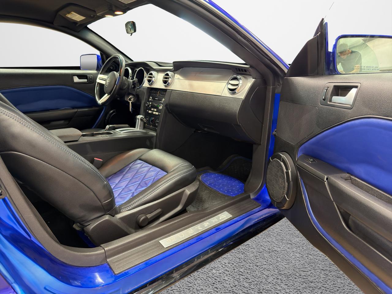 Ford Mustang 2dr Cpe 2009
