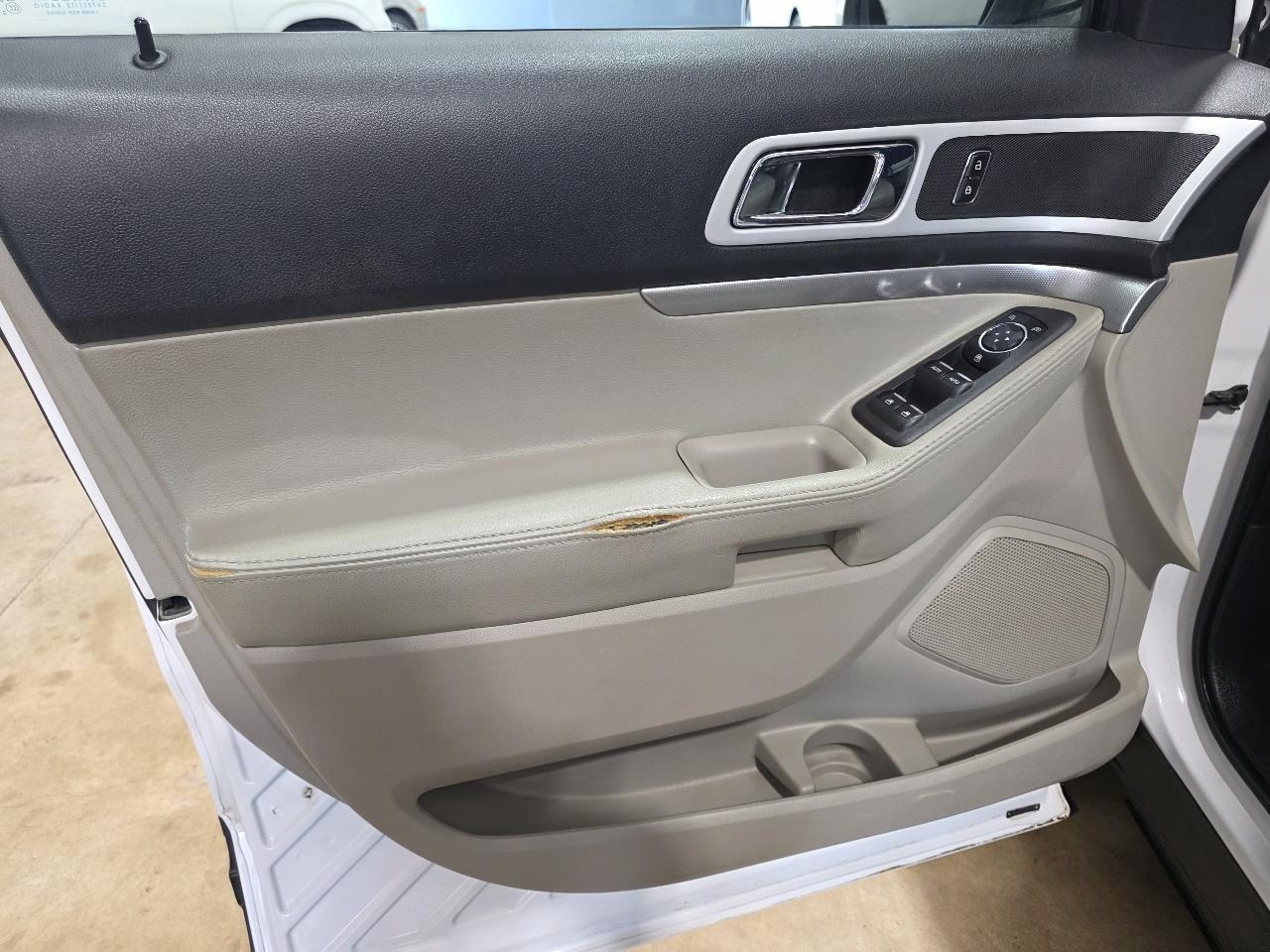 Ford Explorer FWD 4dr XLT 2014
