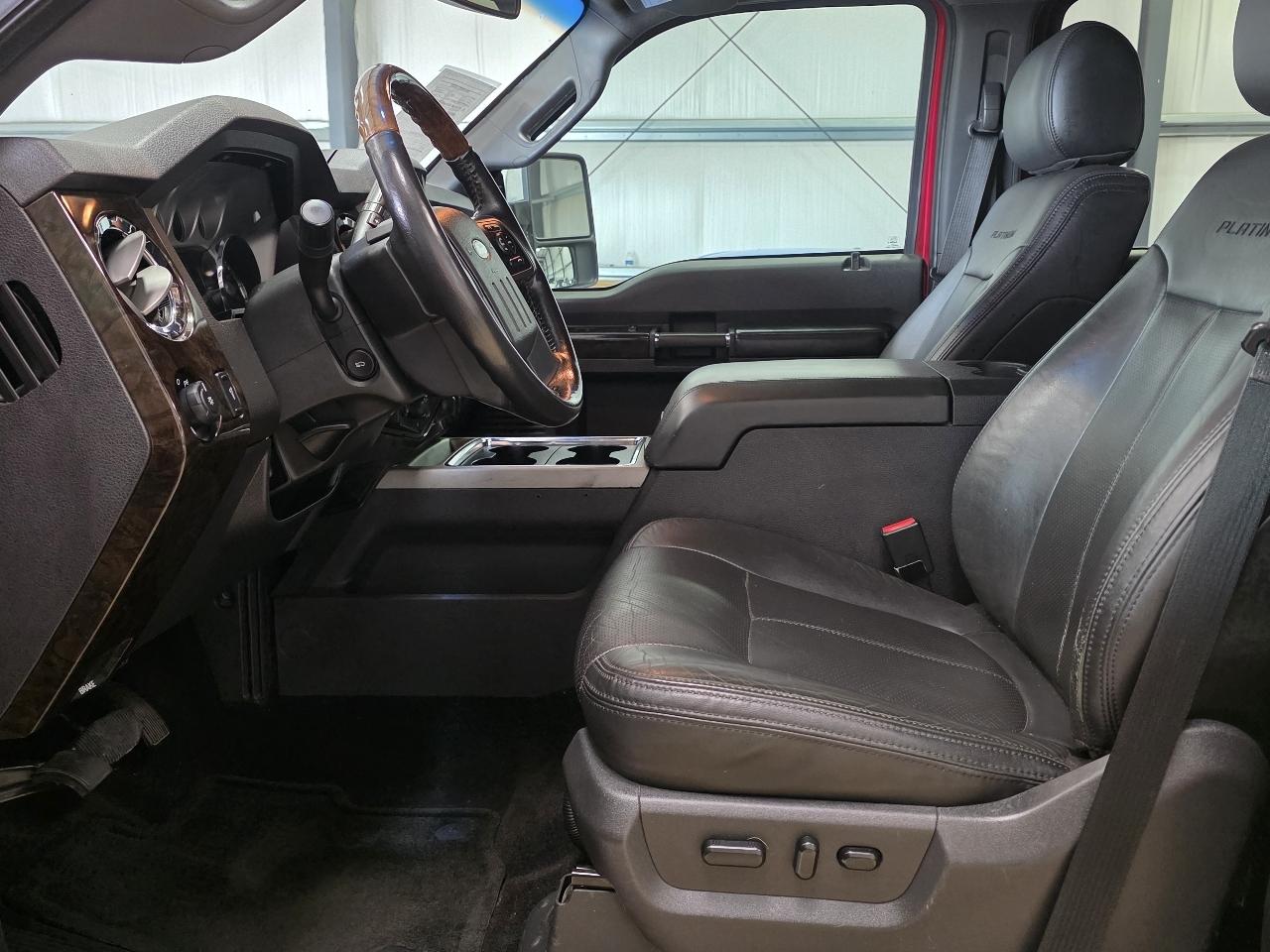 Ford Super Duty F-350 SRW 4WD Crew Cab 172" Platinum 2015