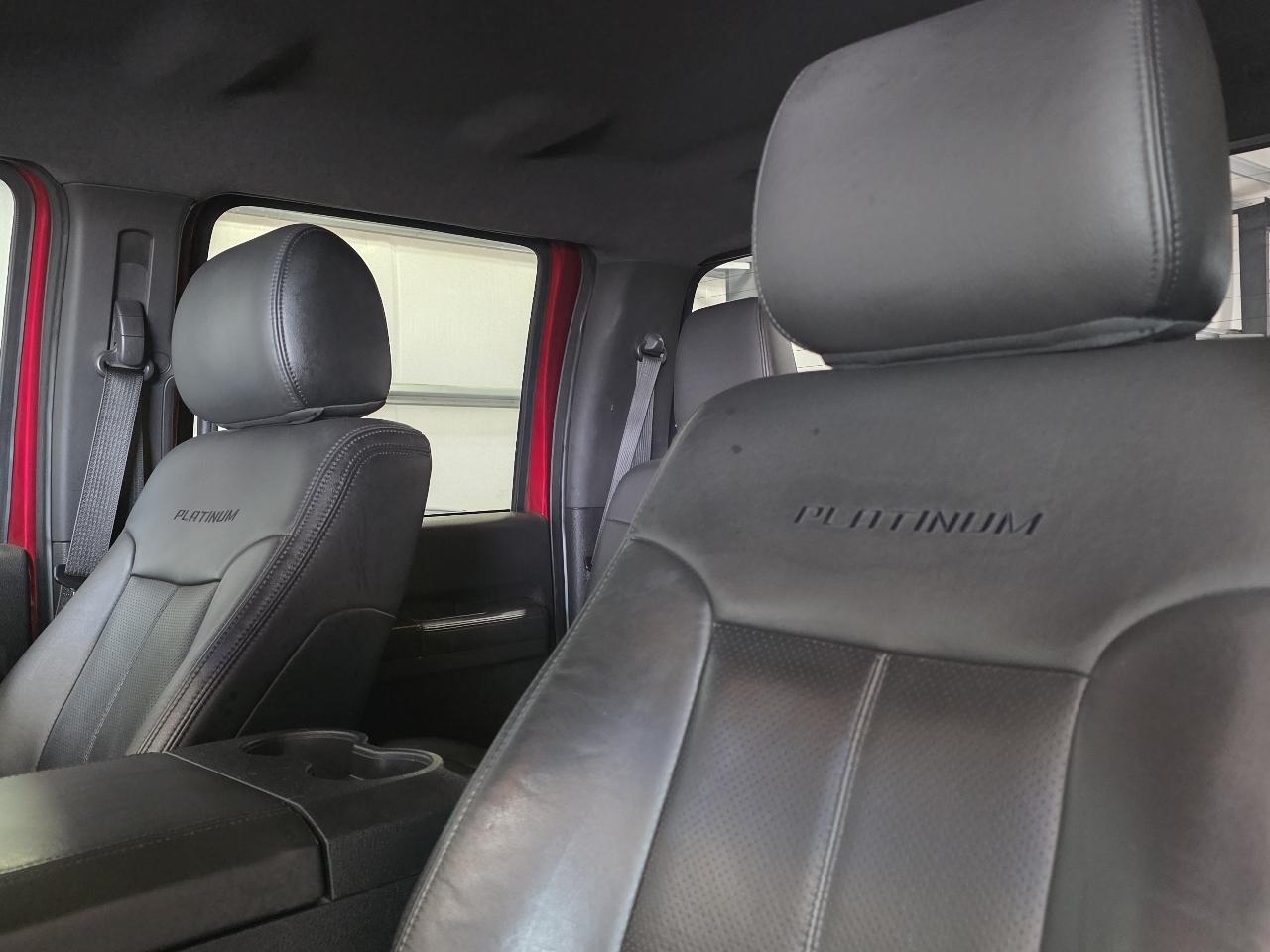 Ford Super Duty F-350 SRW 4WD Crew Cab 172" Platinum 2015