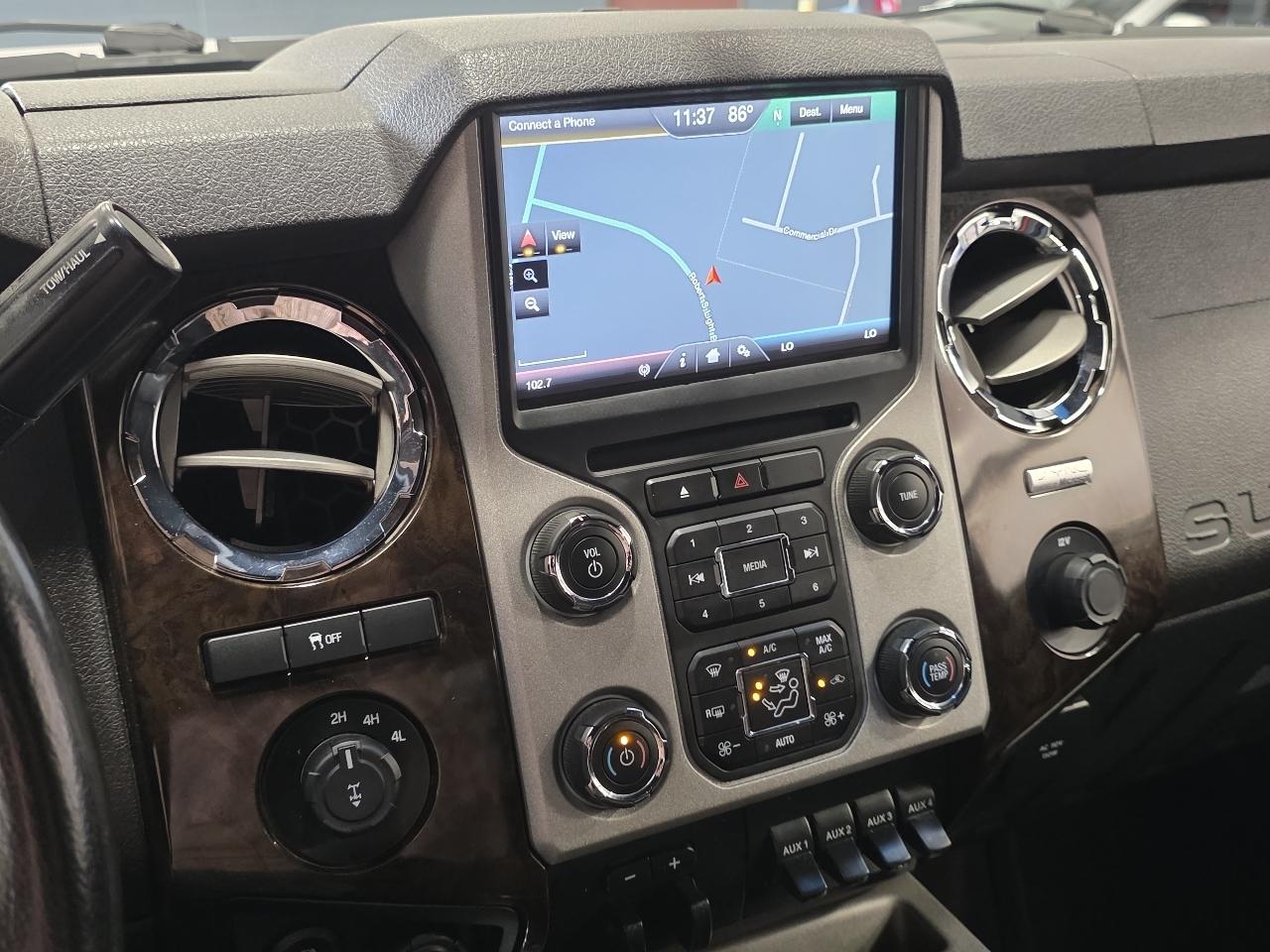 Ford Super Duty F-350 SRW 4WD Crew Cab 172" Platinum 2015