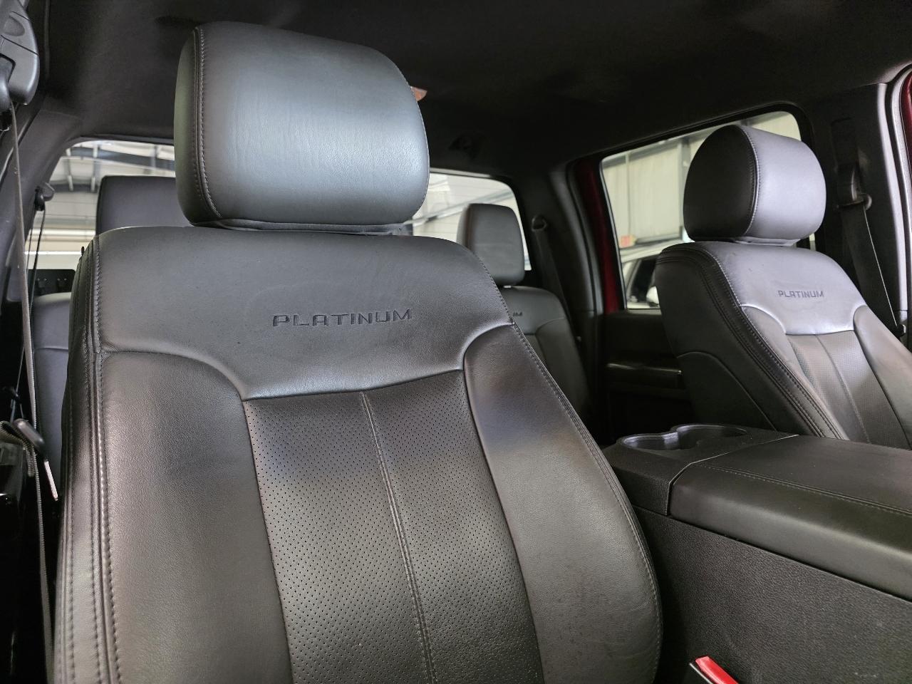 Ford Super Duty F-350 SRW 4WD Crew Cab 172" Platinum 2015