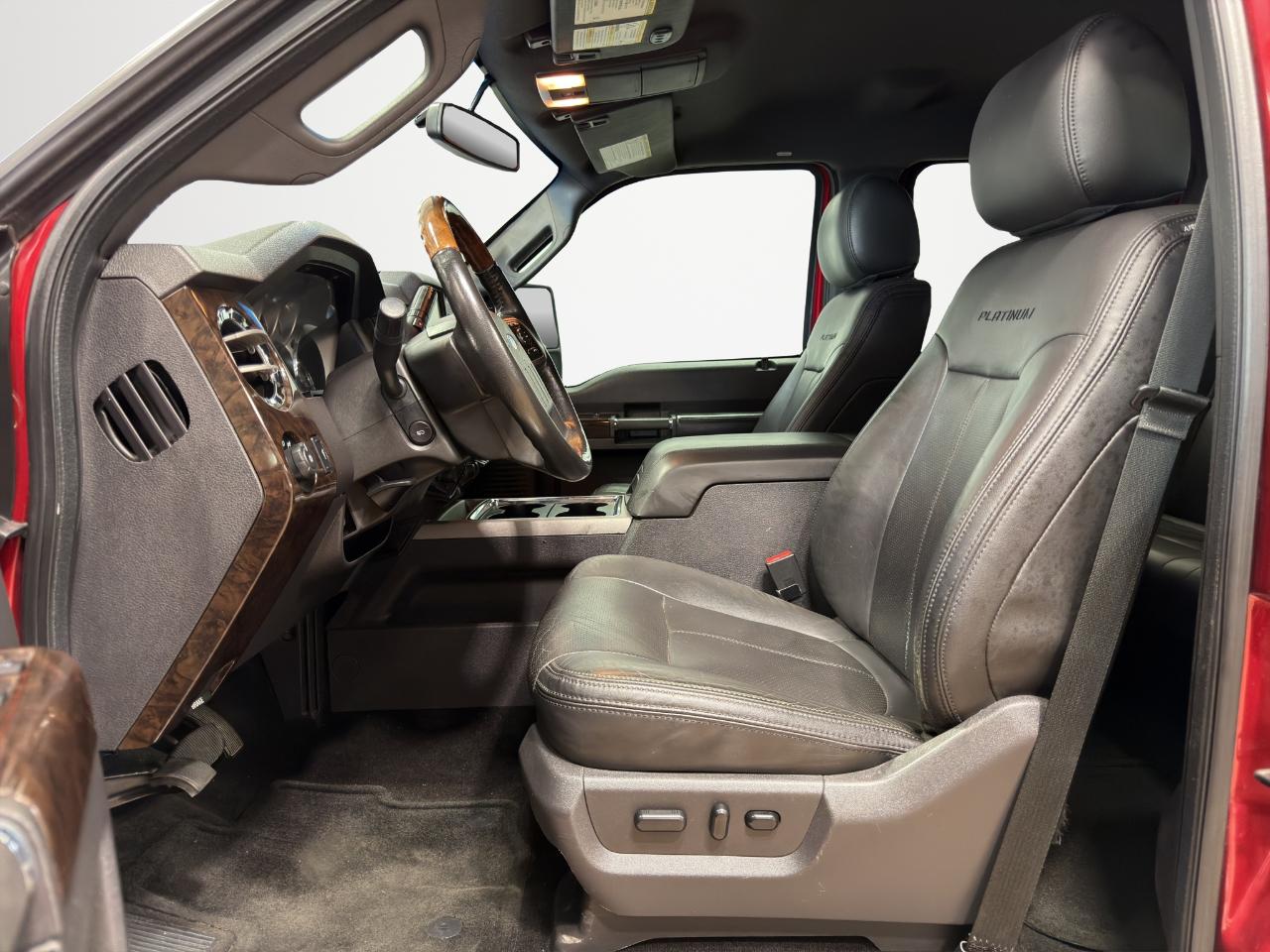Ford Super Duty F-350 SRW 4WD Crew Cab 172" Platinum 2015