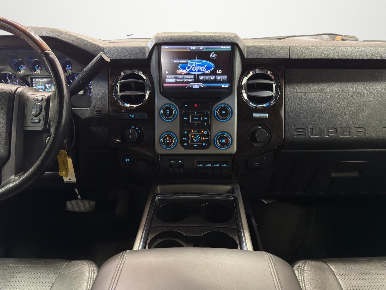 Ford Super Duty F-350 SRW 4WD Crew Cab 172" Platinum 2015