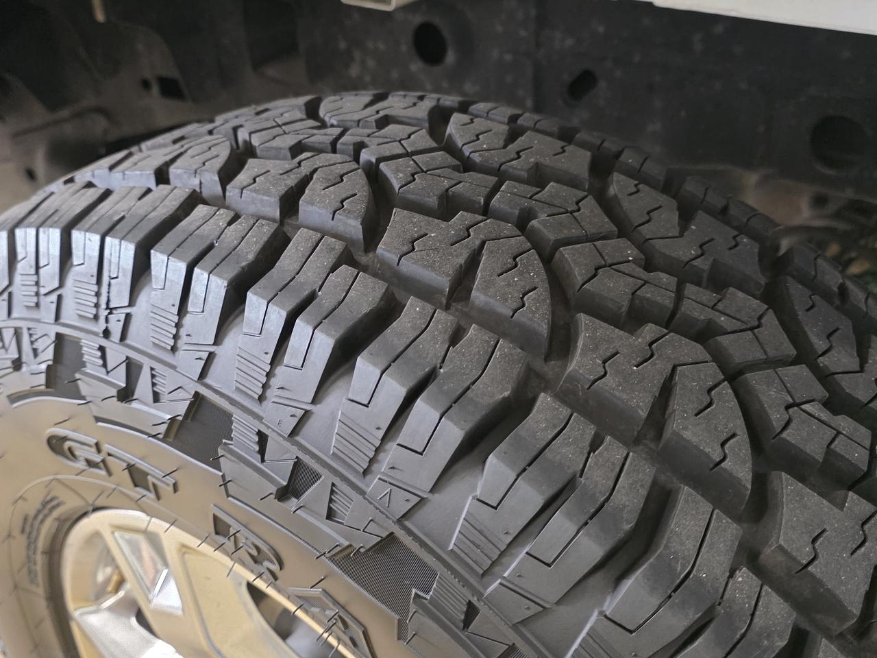 Ford F-150 SuperCrew 139" Lariat 2023