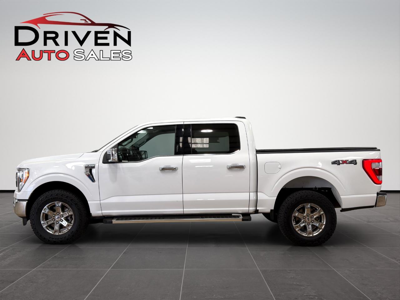 2023 Ford F-150 SuperCrew 139" Lariat