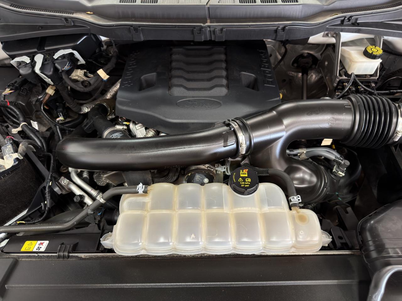Ford F-150 SuperCrew 139" Lariat 2023