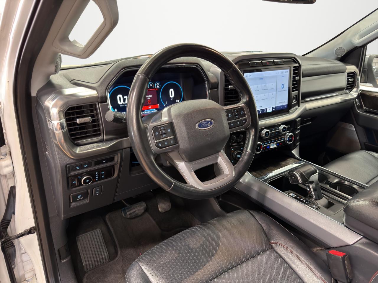 Ford F-150 SuperCrew 139" Lariat 2023