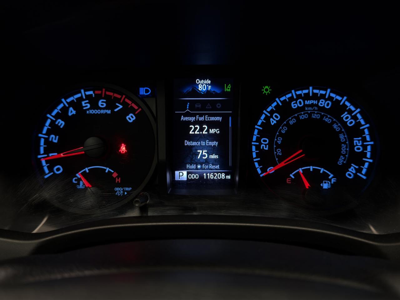 Toyota Tacoma 2WD SR Double Cab 5' Bed AT (Natl) 2021