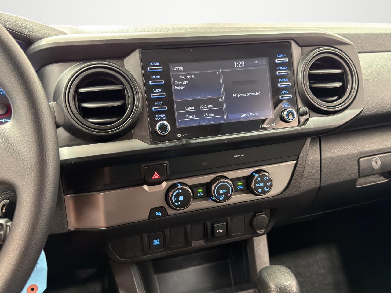 Toyota Tacoma 2WD SR Double Cab 5' Bed AT (Natl) 2021
