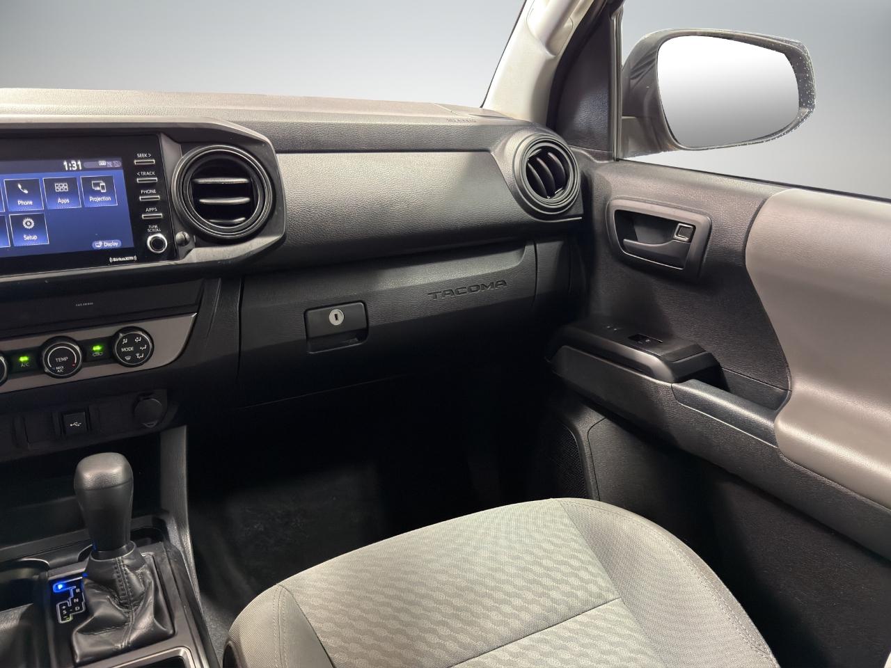Toyota Tacoma 2WD SR Double Cab 5' Bed AT (Natl) 2021