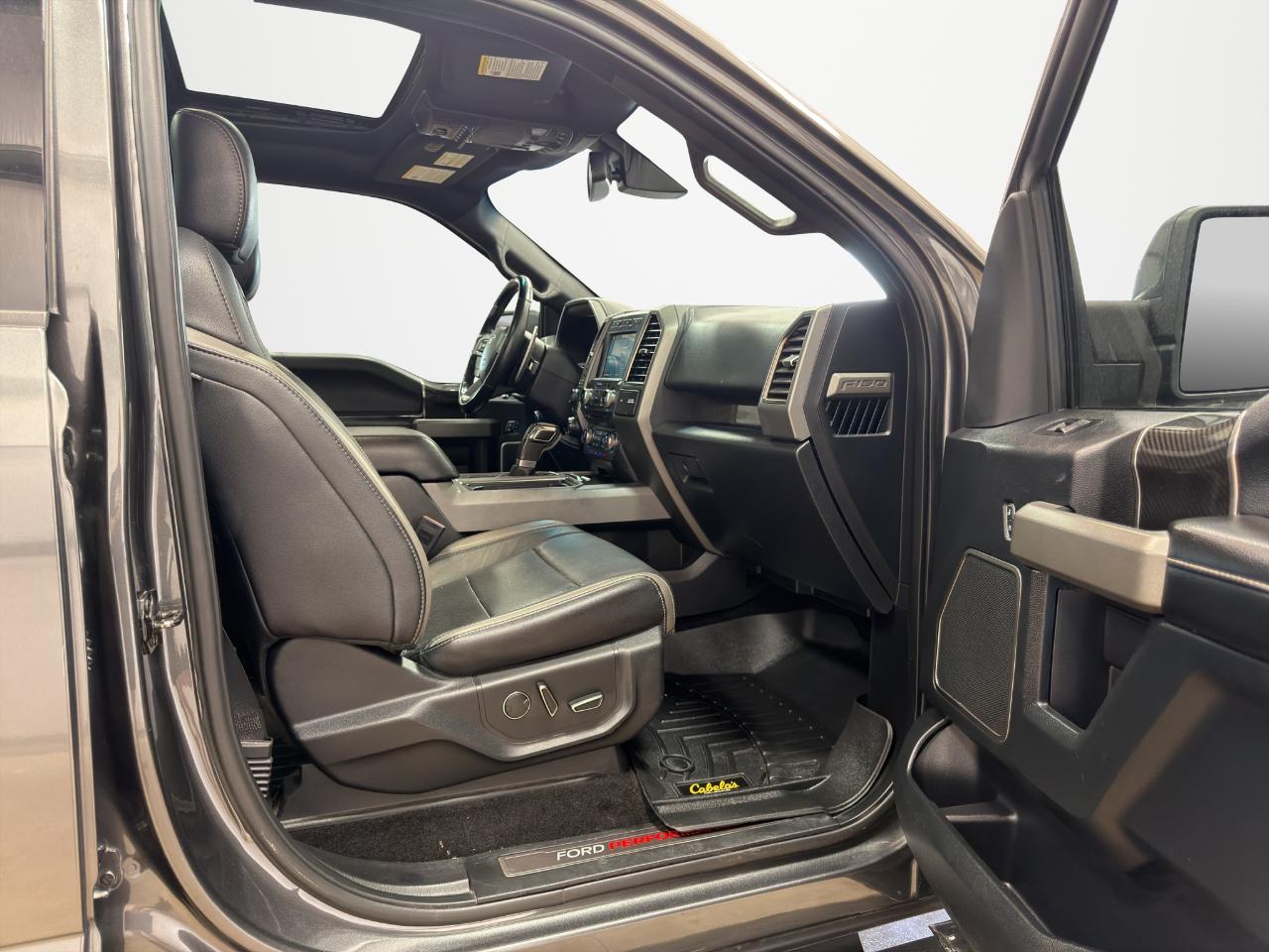 Ford F-150 Raptor 4WD SuperCrew 5.5' Box 2018