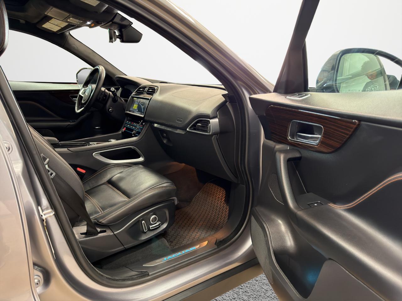Jaguar F-Pace 25t Prestige AWD 2020