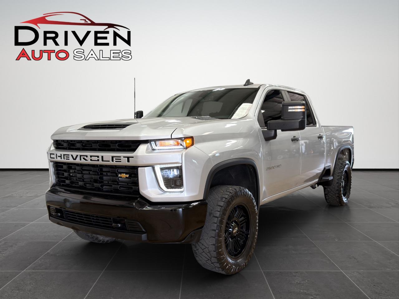 Chevrolet Silverado 2500HD 4WD Crew Cab 159" Custom 2023