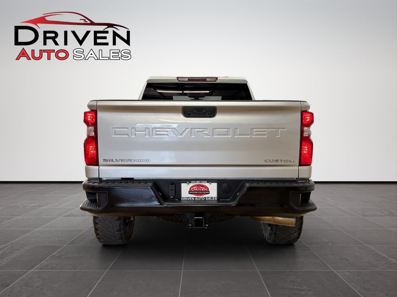 Chevrolet Silverado 2500HD 4WD Crew Cab 159" Custom 2023