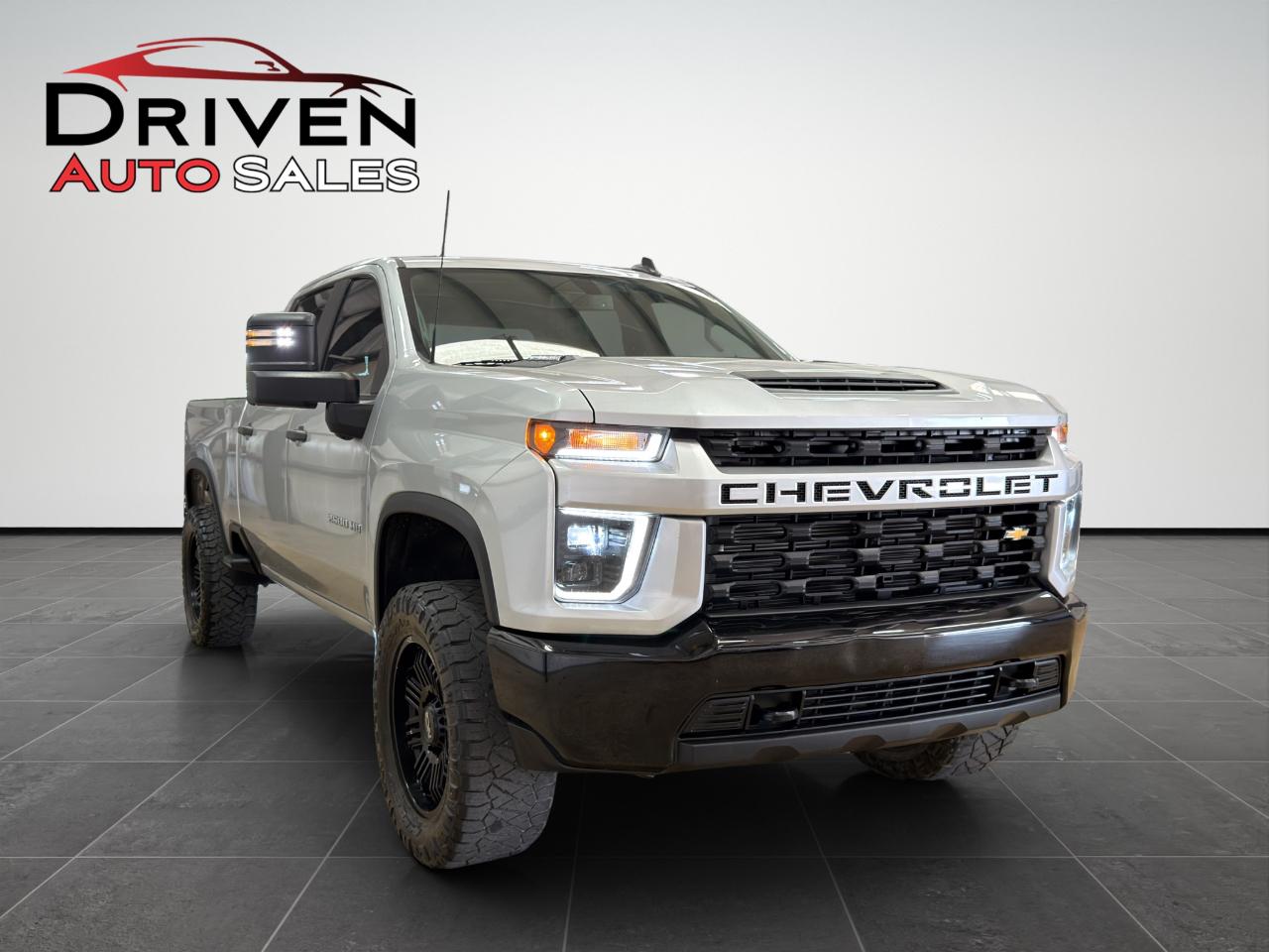 Chevrolet Silverado 2500HD 4WD Crew Cab 159" Custom 2023