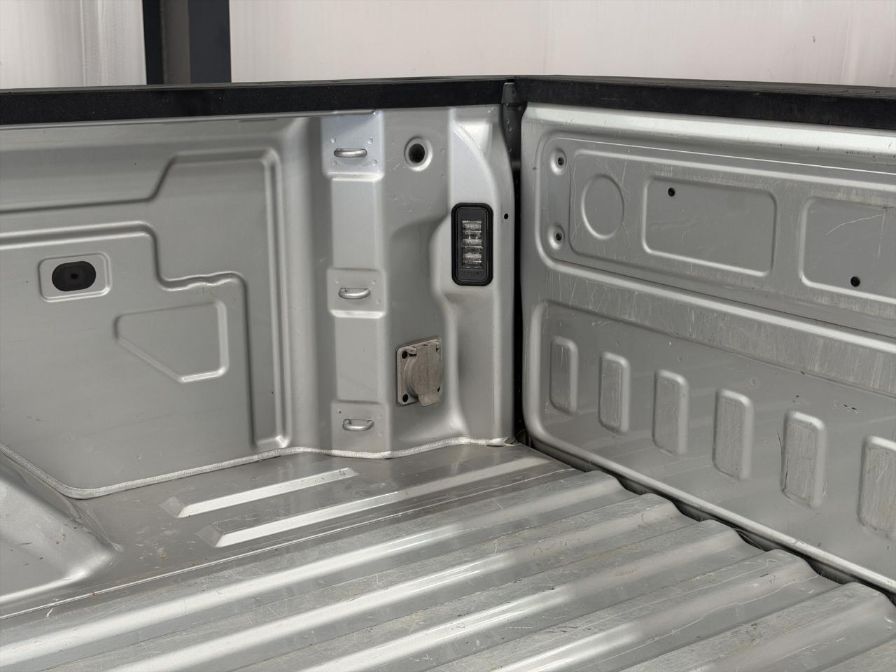 Chevrolet Silverado 2500HD 4WD Crew Cab 159" Custom 2023