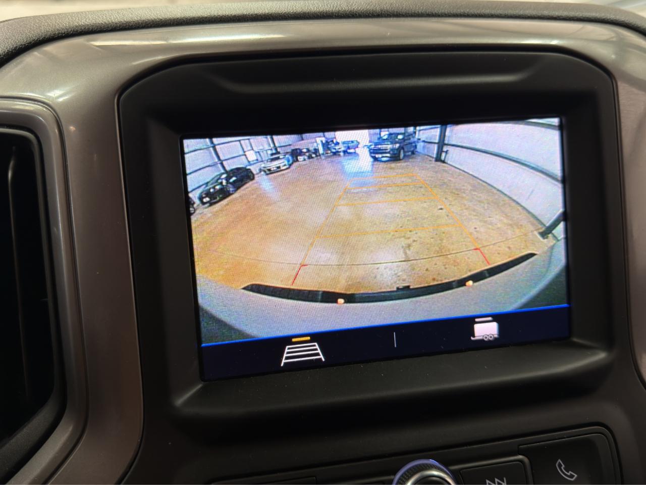 Chevrolet Silverado 2500HD 4WD Crew Cab 159" Custom 2023