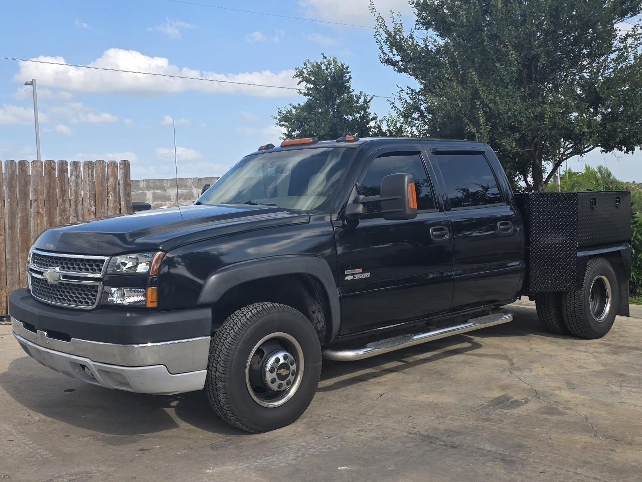 Chevrolet Silverado 3500 Crew Cab 167" WB 4WD DRW LT 2005