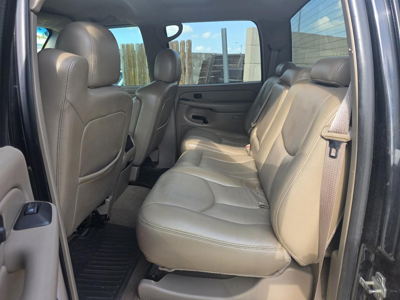 Chevrolet Silverado 3500 Crew Cab 167" WB 4WD DRW LT 2005