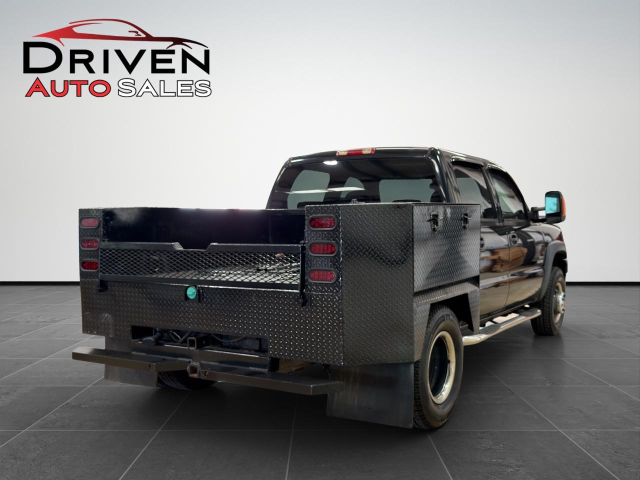 Chevrolet Silverado 3500 Crew Cab 167" WB 4WD DRW LT 2005