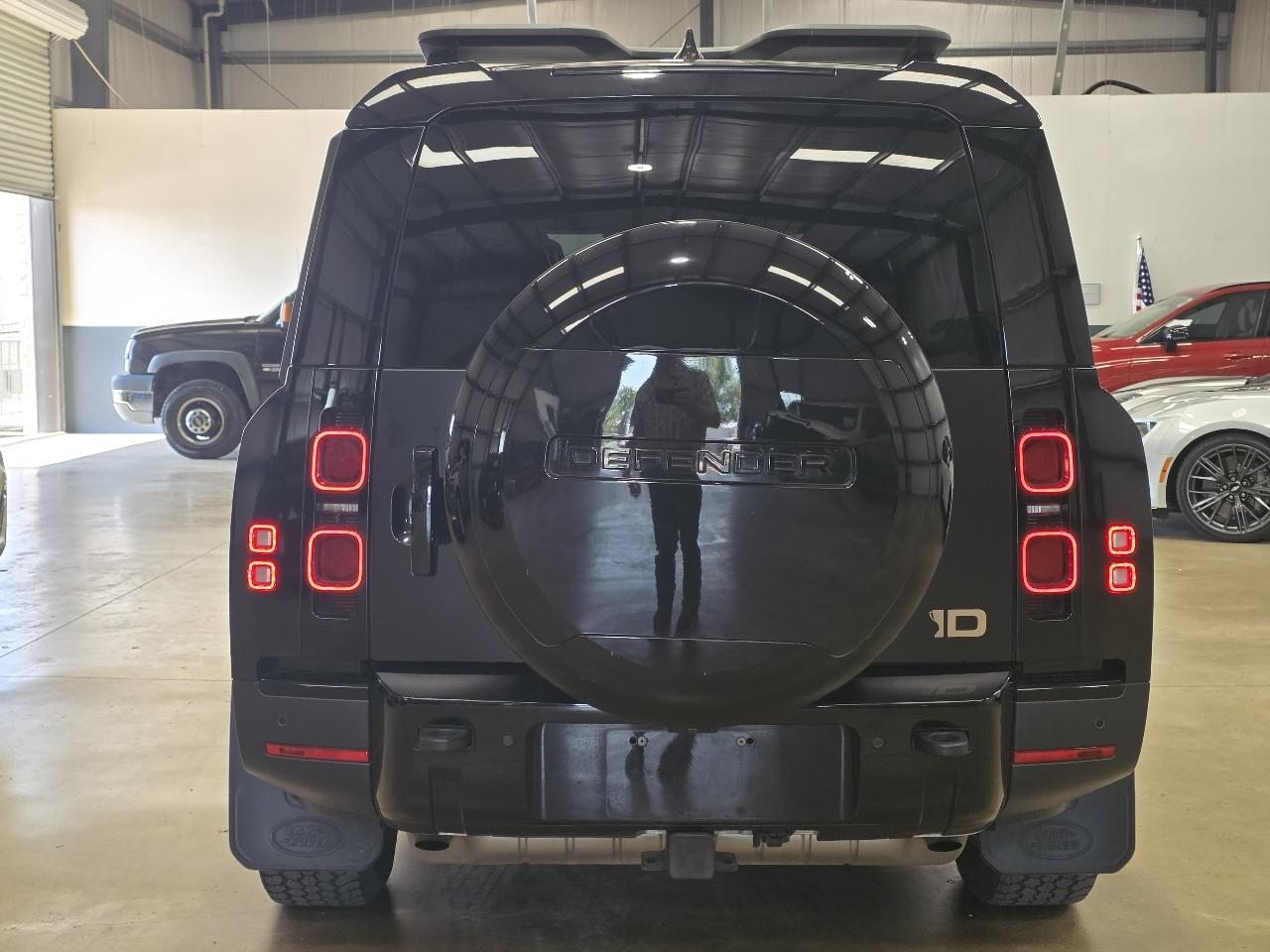 Land Rover Defender 130 SE AWD 2023
