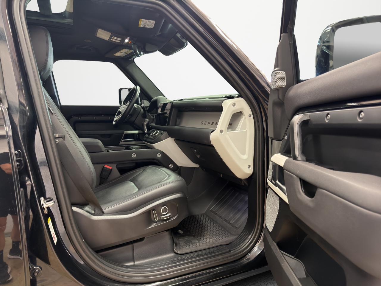 Land Rover Defender 130 SE AWD 2023