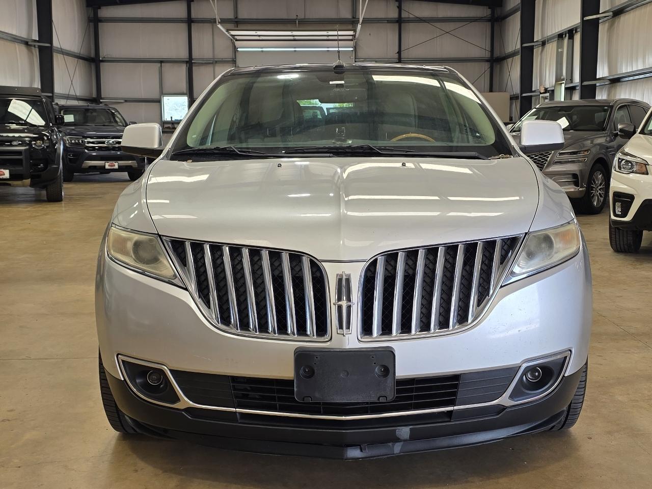 Lincoln MKX FWD 4dr 2011