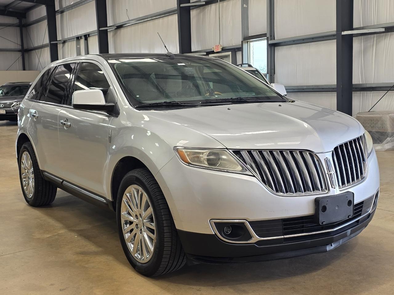 Lincoln MKX FWD 4dr 2011
