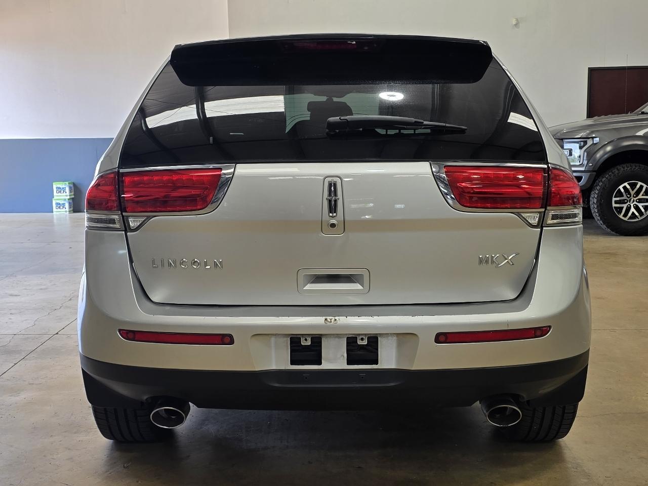 Lincoln MKX FWD 4dr 2011
