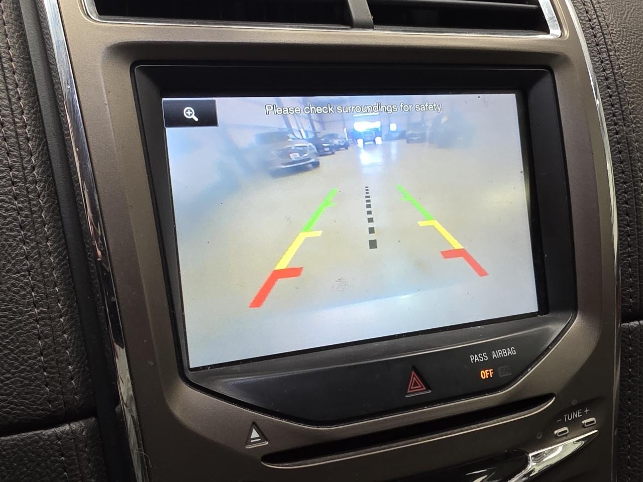 Lincoln MKX FWD 4dr 2011