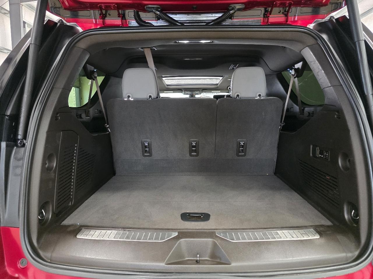 Chevrolet Suburban 4WD 4dr Z71 2021