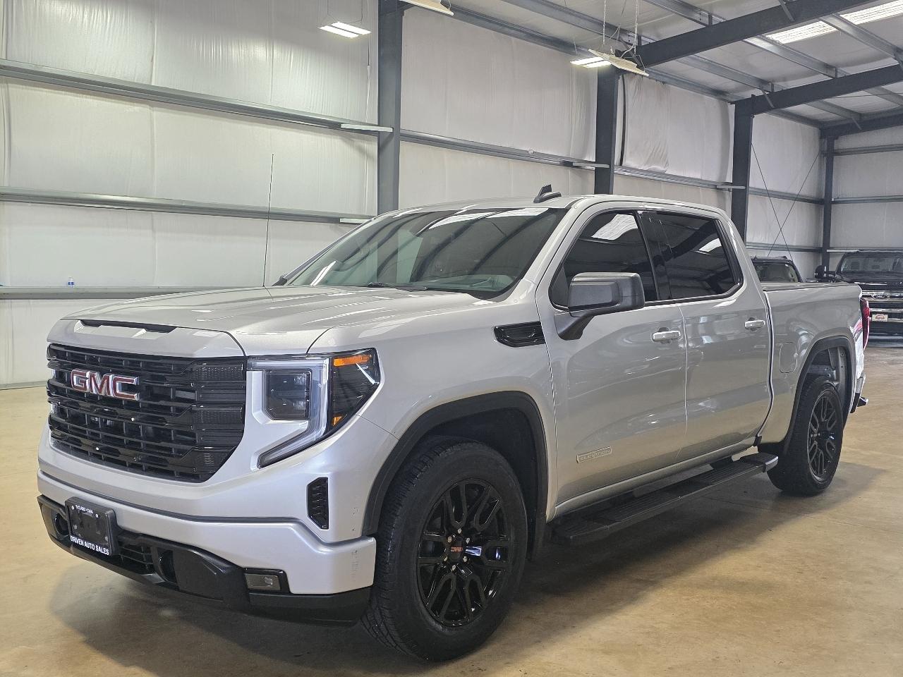 GMC Sierra 1500 2WD Crew Cab 147" Elevation 2022