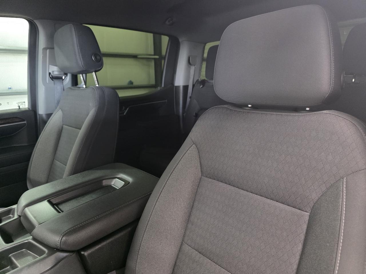 GMC Sierra 1500 2WD Crew Cab 147" Elevation 2022