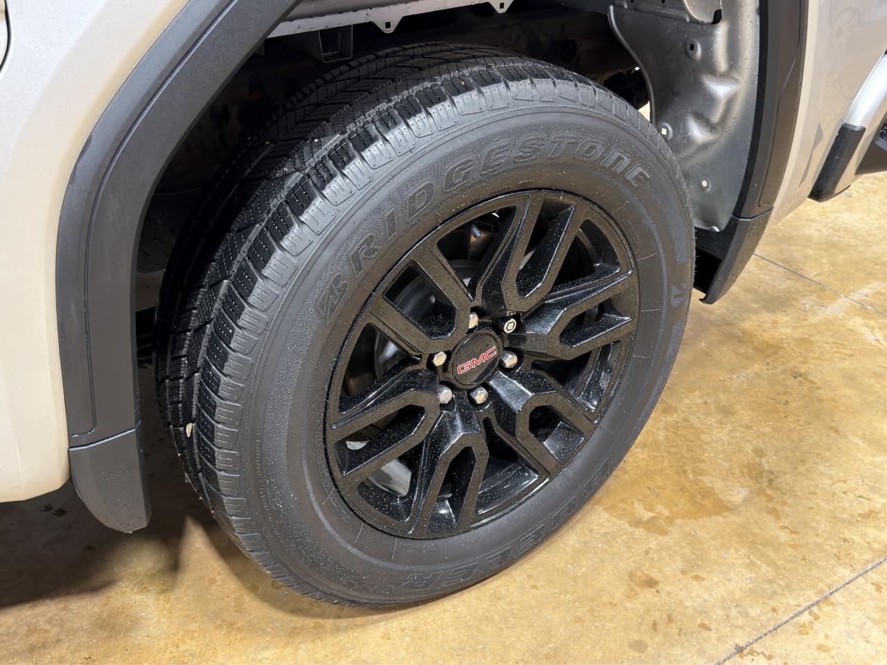 GMC Sierra 1500 2WD Crew Cab 147" Elevation 2022