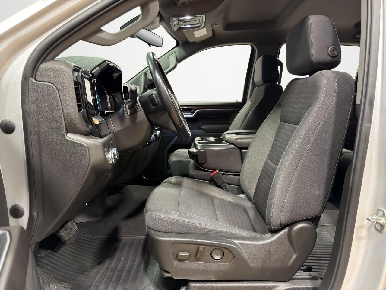GMC Sierra 1500 2WD Crew Cab 147" Elevation 2022