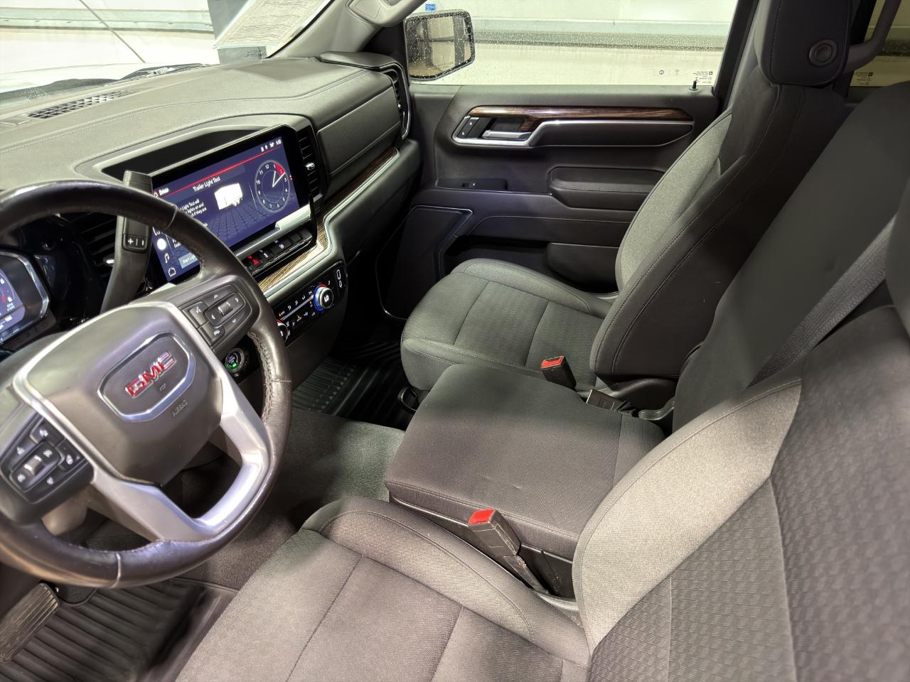 GMC Sierra 1500 2WD Crew Cab 147" Elevation 2022