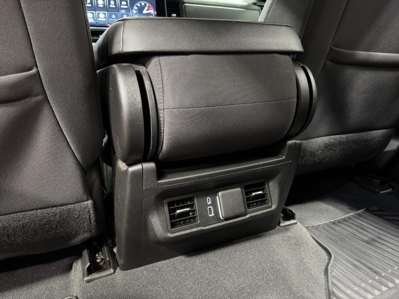 GMC Sierra 1500 2WD Crew Cab 147" Elevation 2022