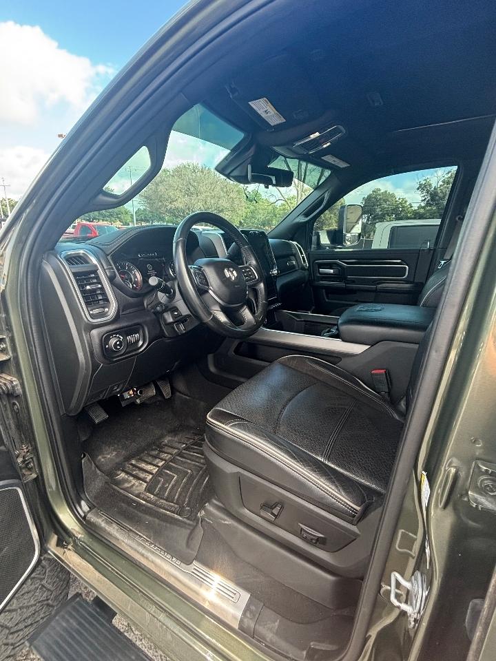 RAM 2500 Laramie 4x4 Crew Cab 6'4" Box 2021